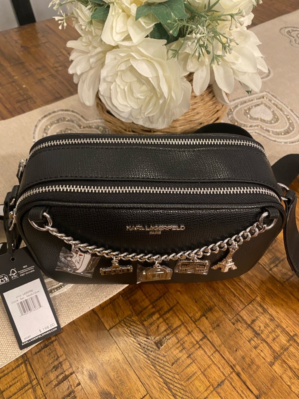 RESERVED Karl Lagerfeld Paris Maybelle Double Zip Camera Bag - Picture 3 of 16